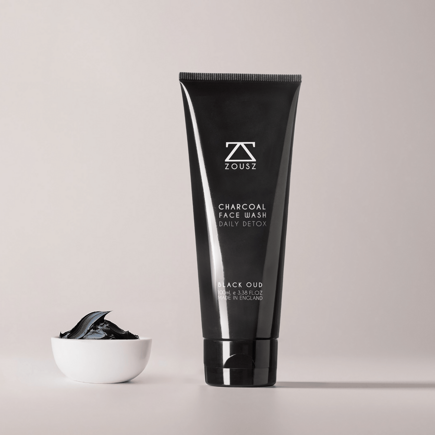 Tube of Face wash and a tub of face wash